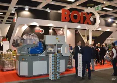 Boix Europe presenteerde de MCT-1 schaaltjes opzetmachine voor het automatisch en machinaal opzetten van schaaltjes uit zowel golfkarton als massief karton. 